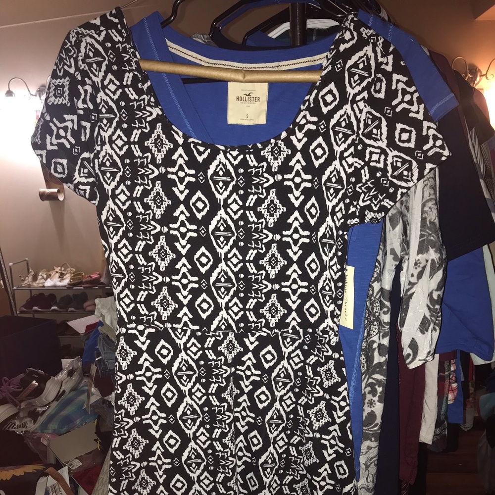 Nice flowy summer dress. Size S.